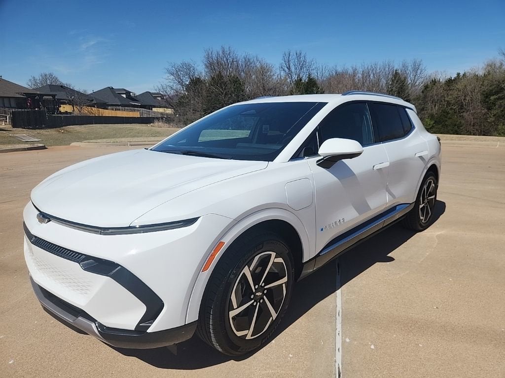 2025 Chevrolet Equinox EV LT