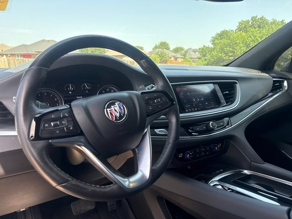 2023 Buick Enclave Essence