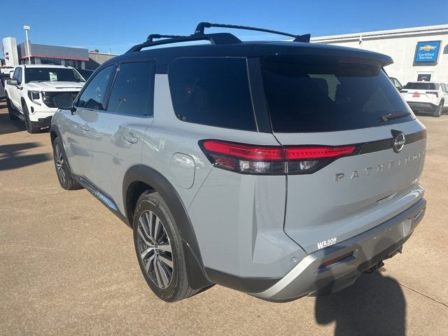 2022 Nissan Pathfinder Platinum