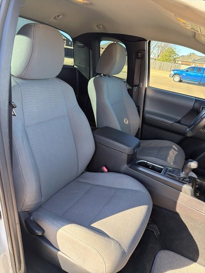 2016 Toyota Tacoma SR