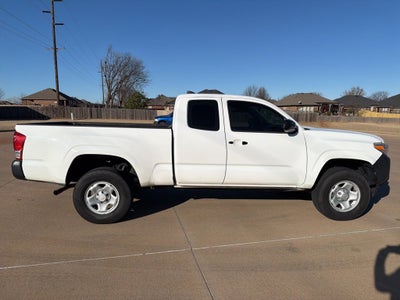 2016 Toyota Tacoma SR